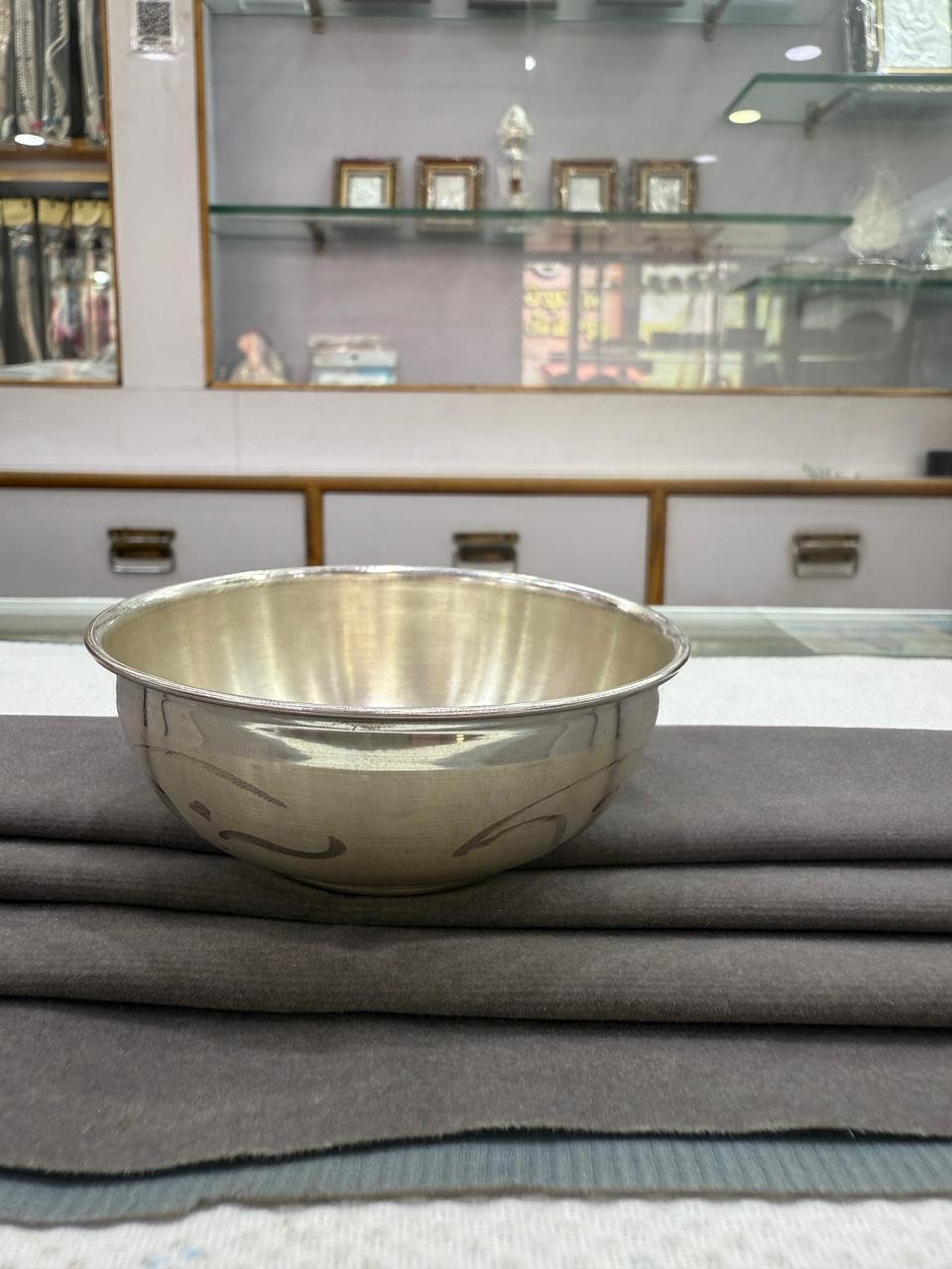 Premium Baby Feeding Bowl – Safe & Comfortable Mealtime